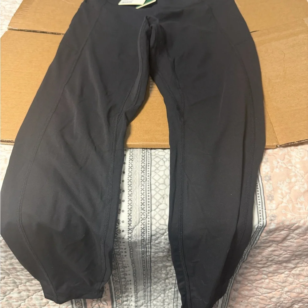 HALARA Black Leggings - Picture 2 of 10